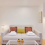 Bright Modern Studio For 2P - La Defense