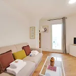 Bright Modern Studio For 2P - La Defense
